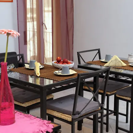 Gregorius Close To St. Peter's Bed & Breakfast 3*