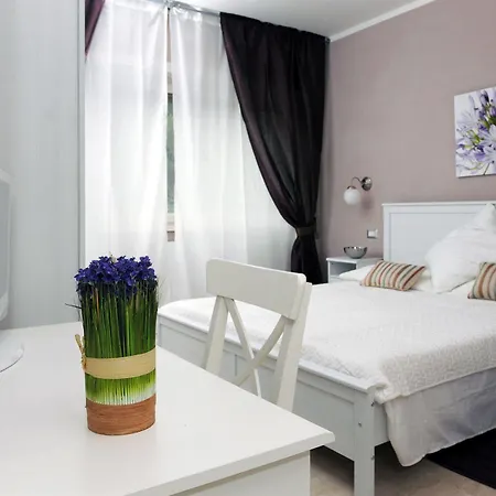 Gregorius Close To St. Peter's Bed & Breakfast